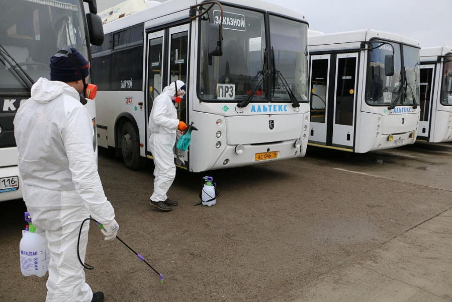На «КАМАЗе» оценили организацию работ по дезинфекции салонов городских автобусов